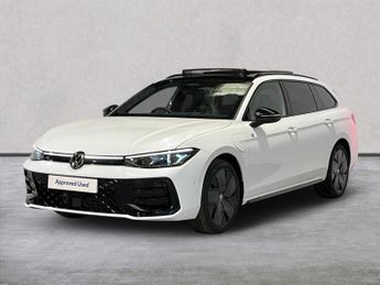 VOLKSWAGEN Passat 1.5 Tsi Ehybrid R-Line 5Dr Dsg