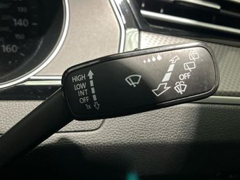 VOLKSWAGEN PASSAT ALLTRACK 2.0 Tdi Bluemotion Tech Alltrack Estate 5Dr Diesel Dsg 4Motion E