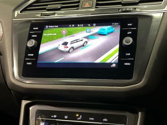 VOLKSWAGEN TIGUAN ALLSPACE 1.5 Tsi Life Suv 5Dr Petrol Dsg Euro 6 (S/S) (150 Ps)