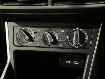 VOLKSWAGEN POLO 1.0 Tsi Life Hatchback 5Dr Petrol Dsg Euro 6 (S/S) (95 Ps)