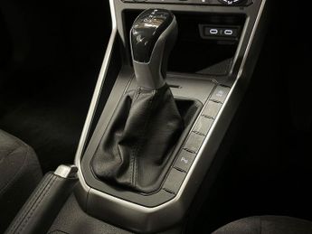 VOLKSWAGEN POLO 1.0 Tsi Life Hatchback 5Dr Petrol Dsg Euro 6 (S/S) (95 Ps)