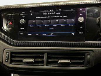 VOLKSWAGEN POLO 1.0 Tsi Life Hatchback 5Dr Petrol Dsg Euro 6 (S/S) (95 Ps)