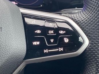 VOLKSWAGEN GOLF 1.5 Etsi Mhev R-Line Hatchback 5Dr Petrol Hybrid Dsg Euro 6 (S/S