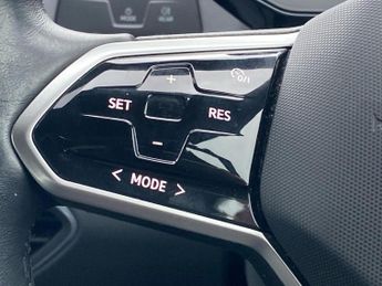 VOLKSWAGEN ID.3 Pro 58Kwh Life Hatchback 5Dr Electric Auto (145 Ps)