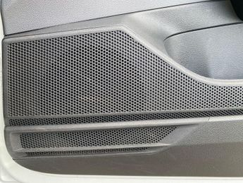 VOLKSWAGEN T-CROSS 1.0 Tsi Sel Suv 5Dr Petrol Dsg Euro 6 (S/S) (115 Ps)