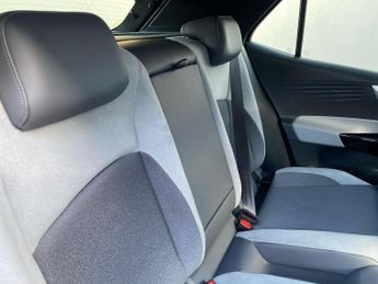 VOLKSWAGEN ID.3 Pro S 77Kwh Tour Hatchback 5Dr Electric Auto (204 Ps)
