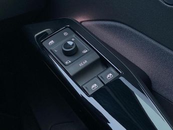 VOLKSWAGEN ID.3 Pro 58Kwh Life Hatchback 5Dr Electric Auto (145 Ps)