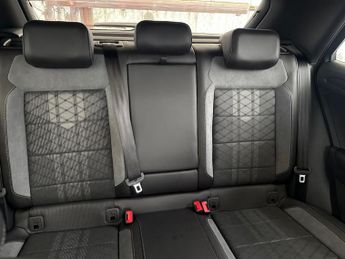 VOLKSWAGEN T-ROC 1.5 Tsi R-Line Suv 5Dr Petrol Dsg Euro 6 (S/S) (150 Ps)