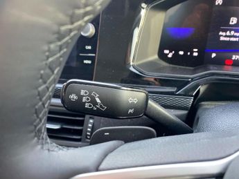 VOLKSWAGEN POLO 1.0 Tsi Life Hatchback 5Dr Petrol Dsg Euro 6 (S/S) (95 Ps)