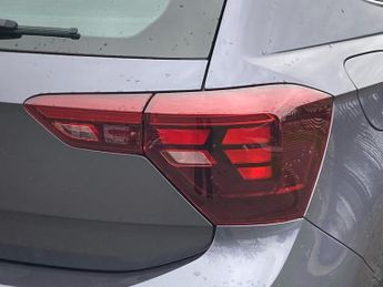 VOLKSWAGEN POLO 1.0 Tsi Life Hatchback 5Dr Petrol Dsg Euro 6 (S/S) (95 Ps)