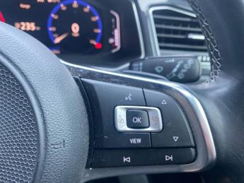 VOLKSWAGEN T-ROC 1.5 Tsi Evo R-Line 5Dr Dsg