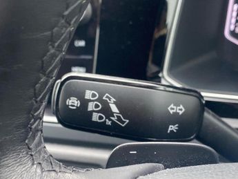 VOLKSWAGEN POLO 1.0 Tsi R-Line Hatchback 5Dr Petrol Dsg Euro 6 (S/S) (110 Ps)