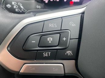 VOLKSWAGEN POLO 1.0 Tsi Life Hatchback 5Dr Petrol Dsg Euro 6 (S/S) (95 Ps)