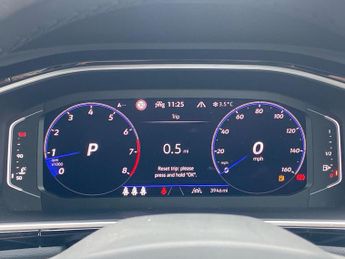 VOLKSWAGEN T-ROC 1.5 Tsi R-Line Suv 5Dr Petrol Dsg Euro 6 (S/S) (150 Ps)