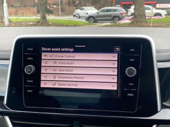 VOLKSWAGEN T-ROC 1.5 Tsi R-Line Suv 5Dr Petrol Dsg Euro 6 (S/S) (150 Ps)