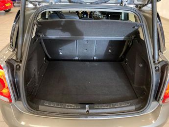 MINI COUNTRYMAN 1.5 Cooper Suv 5Dr Petrol Auto 6Spd All4 Euro 6 (S/S) (136 Ps)