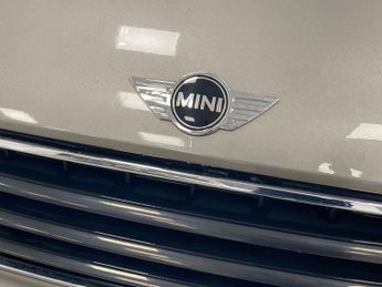 MINI COUNTRYMAN 1.5 Cooper Suv 5Dr Petrol Auto 6Spd All4 Euro 6 (S/S) (136 Ps)