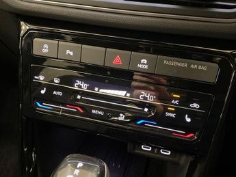 VOLKSWAGEN T-CROSS 1.0 Tsi R-Line Suv 5Dr Petrol Dsg Euro 6 (S/S) (115 Ps)