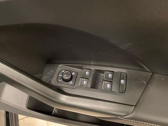 VOLKSWAGEN T-CROSS 1.0 Tsi R-Line Suv 5Dr Petrol Dsg Euro 6 (S/S) (115 Ps)