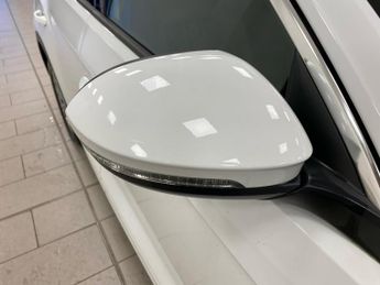 VOLKSWAGEN T-ROC 2.0 Tsi R-Line Suv 5Dr Petrol Dsg 4Motion Euro 6 (S/S) (190 Ps)