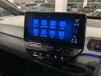 VOLKSWAGEN ID.3 Pro Performance 58Kwh Family Hatchback 5Dr Electric Auto (204 Ps