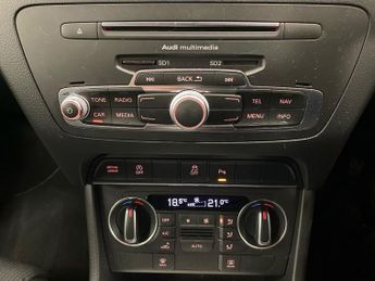 AUDI Q3 1.4 Tfsi Cod S Line Edition Suv 5Dr Petrol S Tronic Euro 6 (S/S)