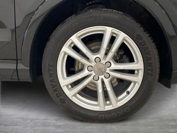 AUDI Q3 1.4 Tfsi Cod S Line Edition Suv 5Dr Petrol S Tronic Euro 6 (S/S)