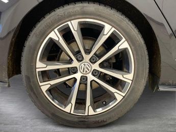 VOLKSWAGEN GOLF 1.5 Tsi Evo R-Line Edition Hatchback 5Dr Petrol Dsg Euro 6 (S/S)