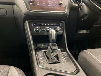 VOLKSWAGEN TIGUAN 1.5 Tsi Evo 150 Match 5Dr Dsg
