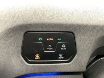 VOLKSWAGEN ID.3 150Kw Life Pro Perform 58Kwh 5Dr Auto [120Kw Ch]