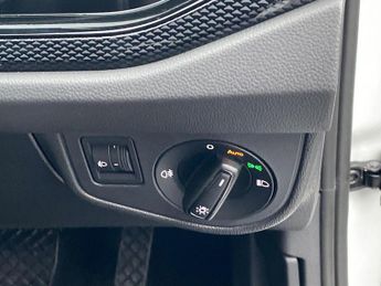 VOLKSWAGEN POLO 1.0 Tsi Match 5Dr Dsg