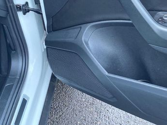 VOLKSWAGEN T-ROC 1.5 Tsi R-Line Suv 5Dr Petrol Dsg Euro 6 (S/S) (150 Ps)