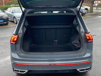 VOLKSWAGEN TIGUAN 1.5 Tsi R-Line Edition Suv 5Dr Petrol Dsg Euro 6 (S/S) (150 Ps)