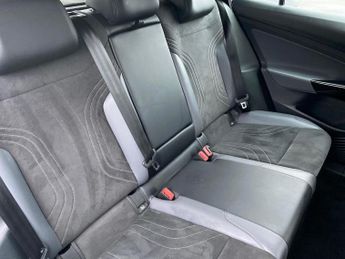 VOLKSWAGEN ID.4 Pure 52Kwh Life Suv 5Dr Electric Auto (148 Ps)