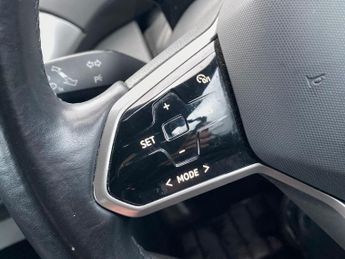 VOLKSWAGEN ID.4 Pure 52Kwh Life Suv 5Dr Electric Auto (148 Ps)
