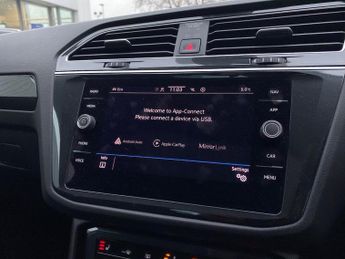 VOLKSWAGEN TIGUAN 2.0 Tdi Elegance Suv 5Dr Diesel Dsg 4Motion Euro 6 (S/S) (150 Ps