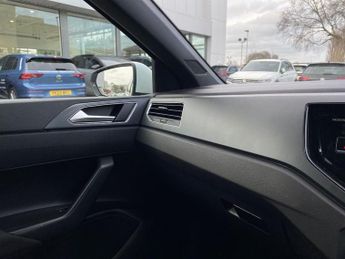 VOLKSWAGEN POLO 1.0 Tsi R-Line Hatchback 5Dr Petrol Dsg Euro 6 (S/S) (95 Ps)