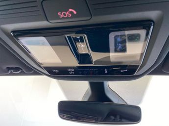 VOLKSWAGEN ID.3 Pro Performance 58Kwh Family Hatchback 5Dr Electric Auto (204 Ps