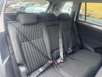 VOLKSWAGEN TIGUAN ALLSPACE 1.5 Tsi Life Suv 5Dr Petrol Dsg Euro 6 (S/S) (150 Ps)