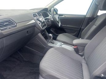 VOLKSWAGEN TIGUAN ALLSPACE 1.5 Tsi Life Suv 5Dr Petrol Dsg Euro 6 (S/S) (150 Ps)