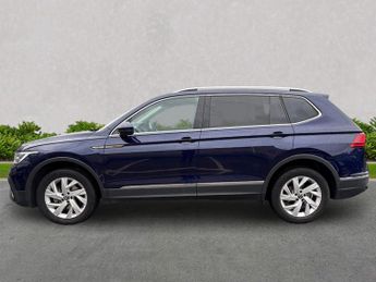 VOLKSWAGEN TIGUAN ALLSPACE 2.0 Tdi Life Suv 5Dr Diesel Dsg Euro 6 (S/S) (150 Ps)
