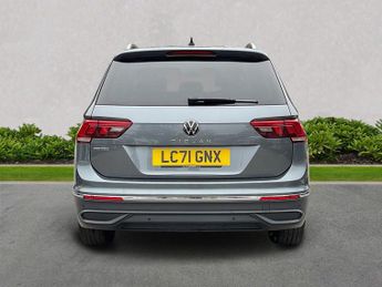 VOLKSWAGEN TIGUAN ALLSPACE 2.0 Tdi Life Suv 5Dr Diesel Dsg Euro 6 (S/S) (150 Ps)