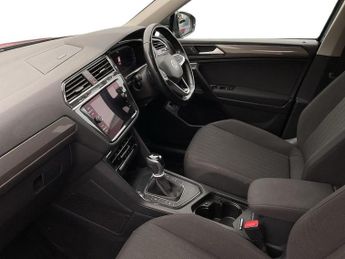 VOLKSWAGEN TIGUAN ALLSPACE 2.0 Tdi Life Suv 5Dr Diesel Dsg Euro 6 (S/S) (150 Ps)
