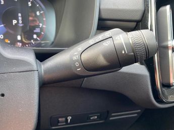 VOLVO XC40 2.0 B4 Mhev Inscription Pro Suv 5Dr Petrol Hybrid Auto Euro 6 (S