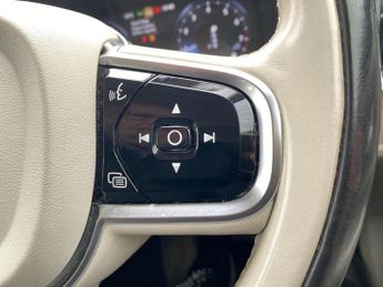 VOLVO S90 2.0 T4 Momentum Plus Saloon 4Dr Petrol Auto Euro 6 (S/S) (190 Ps