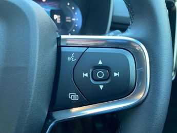 VOLVO EX40 Ex40 185Kw Extended Range Plus 82Kwh 5Dr Auto Estate