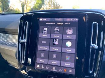 VOLVO EX40 Ex40 185Kw Extended Range Plus 82Kwh 5Dr Auto Estate