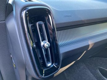 VOLVO EX40 Ex40 185Kw Extended Range Plus 82Kwh 5Dr Auto Estate