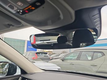 VOLVO XC60 Volvo Xc60 + B4 Mhev Auto