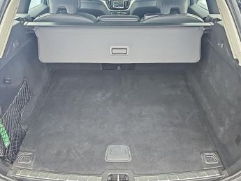 VOLVO XC60 Volvo Xc60 + B4 Mhev Auto